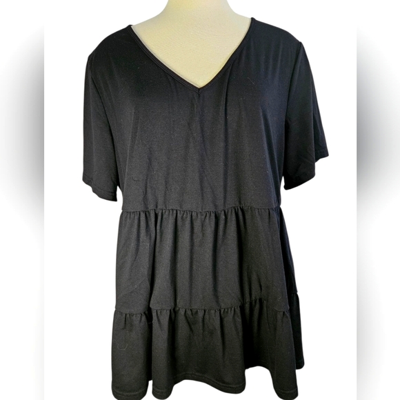 SHEIN Tops - SHEIN Curve Black V-neck Tiered Shirt 4X
